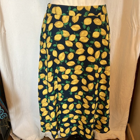 Limited size 4 navy with lemon skirt - Picture 5 of 6